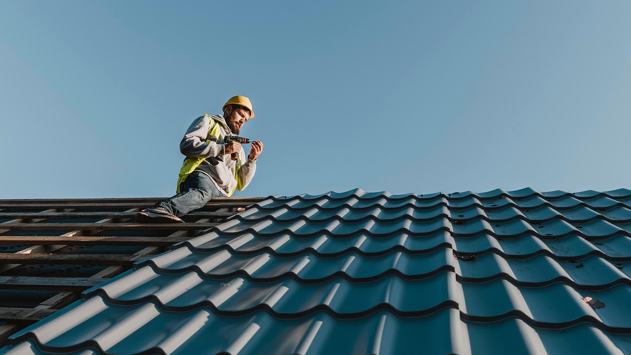 Roof Inspection: How Regular Checks Prevent Expensive Roof Repairs.